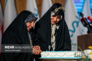 تجلیل از مادران و همسران شهدای جنگ ۱۲ روزه