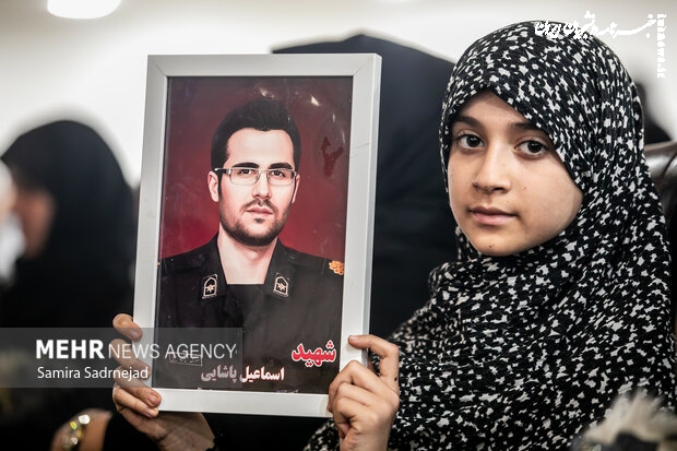 تجلیل از مادران و همسران شهدای جنگ ۱۲ روزه