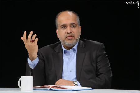 تصاحب مدیریتی ایران‌خودرو توسط کروز در حال تکمیل است/ خصوصی‌سازی رانتی صنعت خودرو نگران‌کننده است