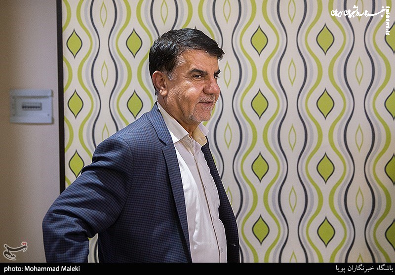 بازسازی ساختمان شیشه‌ای صدا و سیما به وزارت راه واگذار شد