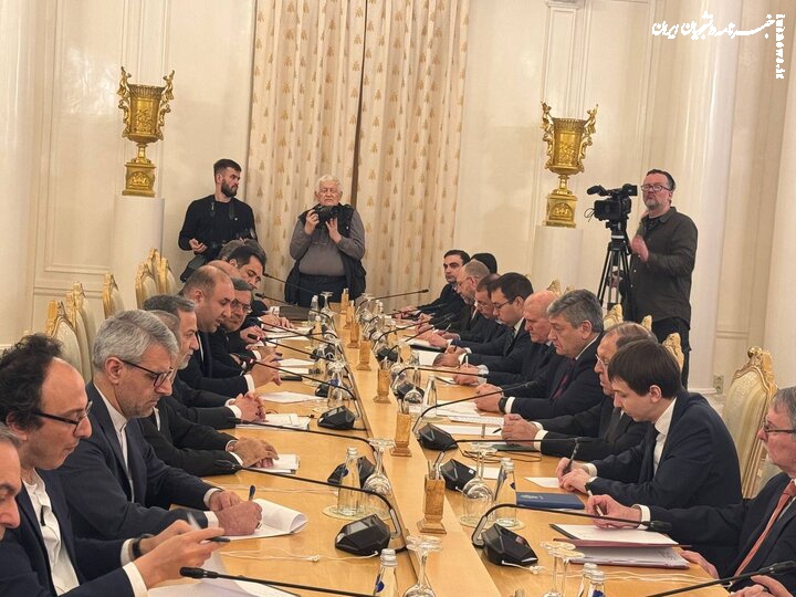 عراقچی و لاوروف دیدار کردند