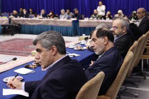 جلسه بررسی راهکارهای تحقق انسجام ملی و چگونگی عبور از چالش‌ها به ریاست رئیس‌جمهور پزشکیان +عکس