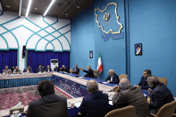 دلیل عدم حضور جبهه پایداری در جلسه احزاب با پزشکیان چه بود؟