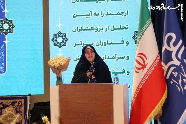 پیوند علم و حل مسائل جامعه در دانشگاه نسل چهارم