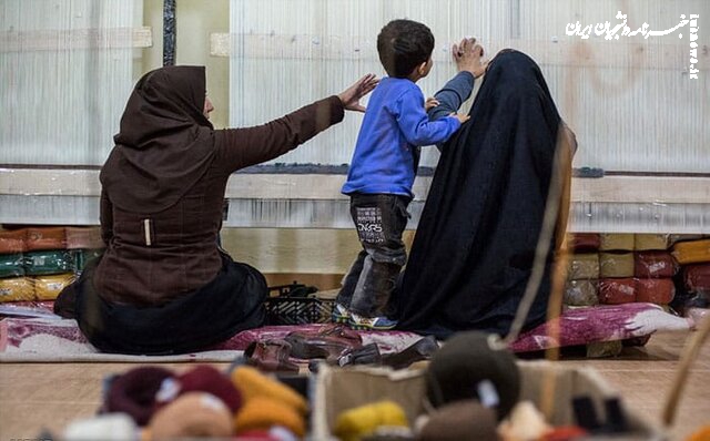 زنان سرپرست خانوار باید در اولویت تخصیص فرصت‌های شغلی باشند