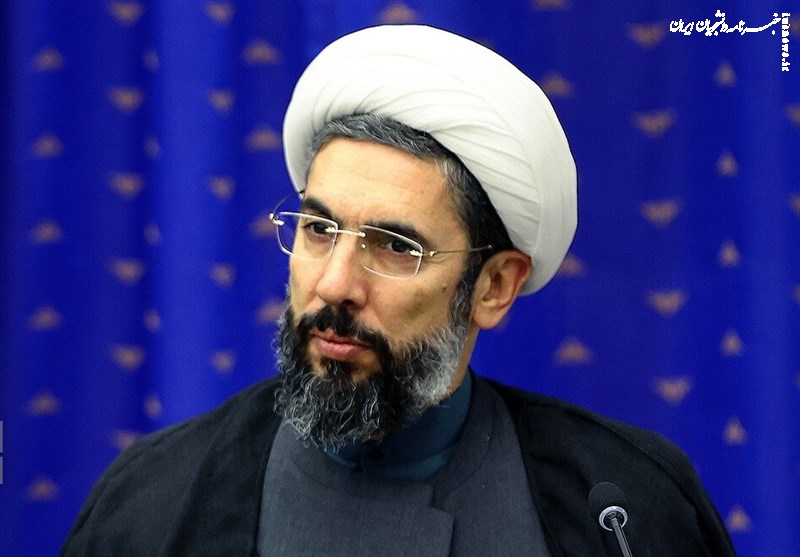 پیام تسلیت حجت الاسلام رستمی در پی درگذشت آیت‌الله شفیعی