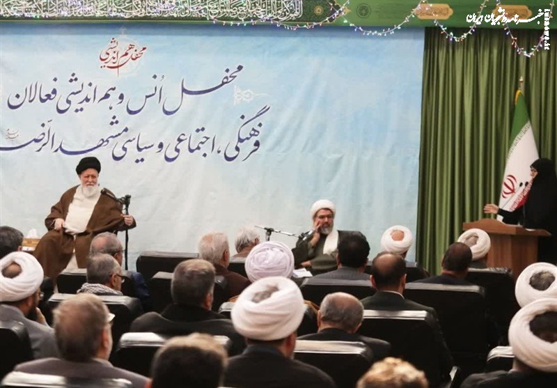 علم‌الهدی: مواجهه با مسأله حجاب نیازمند انعطاف و برخورد هوشمندانه است