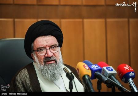 آیت‌الله خاتمی: حماسه ۹ دی یک جریان تاریخی بود که جبهه حق و باطل را روشن کرد