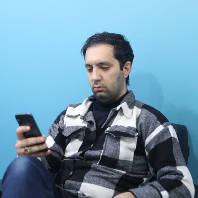  چند خطی در نقد اعتراضات دانشگاه شریف؛ راه آزادی از دیکتاتوری نمی‌گذرد