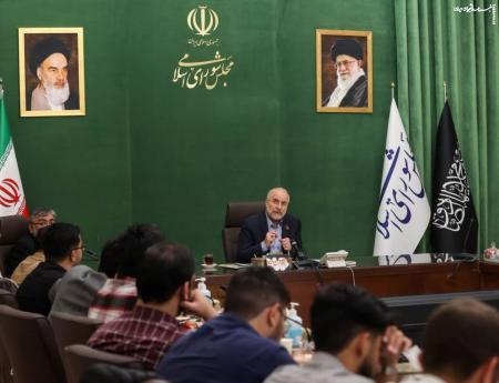 عقب‌نشینی استراتژیک در تحقق فرمان حکیمانه رهبری مبنی بر لزوم جوانی جمعیت را متوقف کنید!