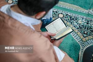 مراسم معنوی اعتکاف در دانشگاه امیرکبیر