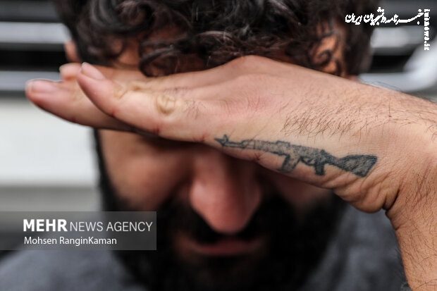 دستگیری سارق موبایل با پوشش اولیای دانش‌آموزان در مدارس پایتخت