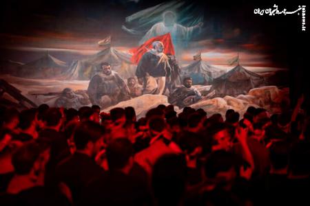 قابی از شکوه دفاع از حرم