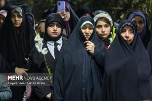 تجمع محکومیت هتک حرمت مساجد در مسجد بهشتی تهران +عکس