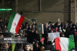 تجمع محکومیت هتک حرمت مساجد در مسجد بهشتی تهران +عکس