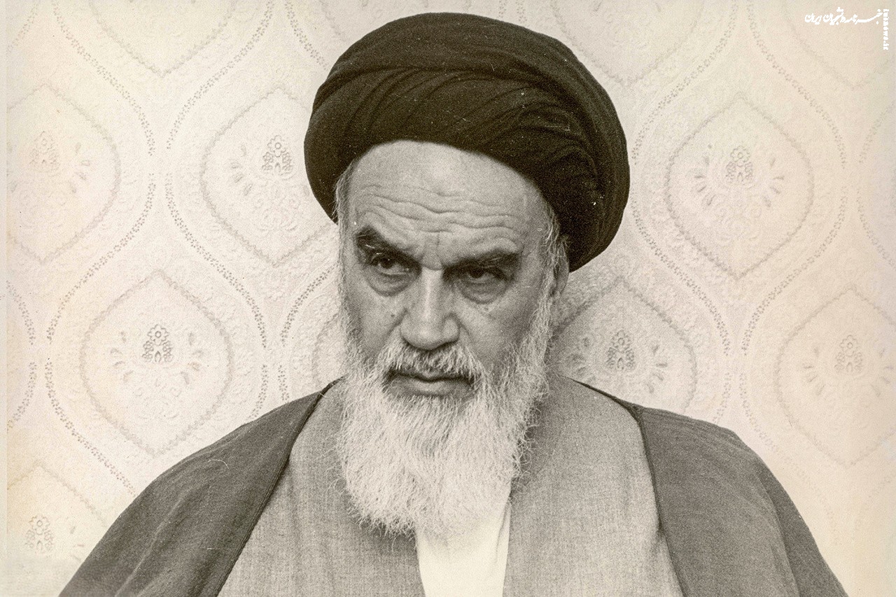  امروز در صحیفه/ خبر قریب‌الوقوعی که امام در آخرین روز دی ماه ۵۷ به مردم داد چه بود؟