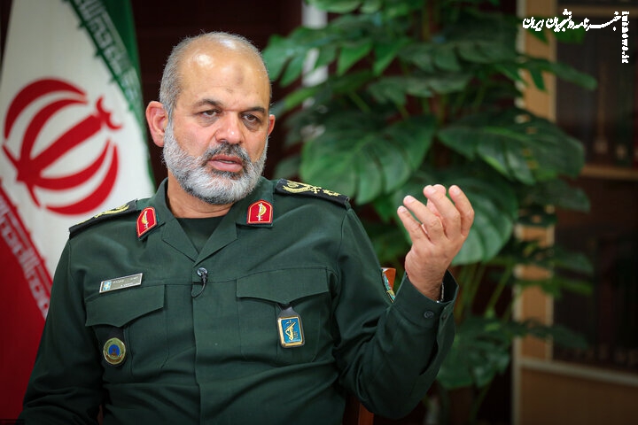  Leader of Islamic Revolution cannot stand oppression: Vahidi