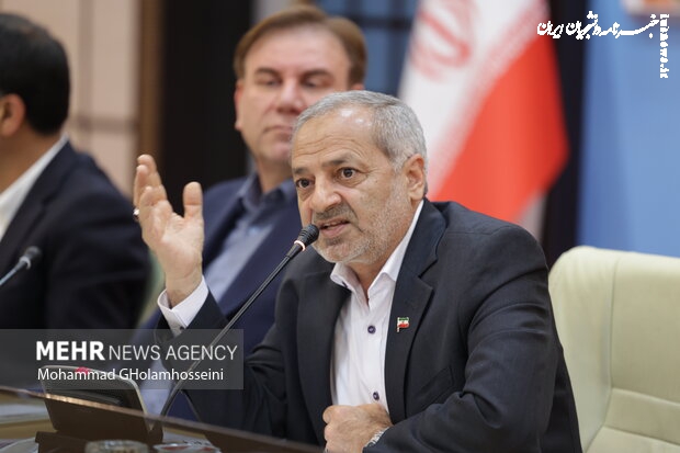 کارکنان آموزش و پرورش وام ۳۰ میلیون تومانی دریافت می‌کنند