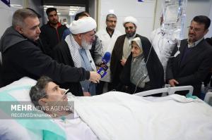 حضور نمایندگان رهبر معظم انقلاب در منازل تعدادی از جانبازان +عکس