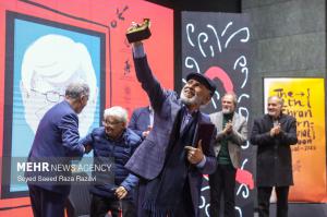 مراسم اختتامیه و اهدای جوایز دوازدهمین دوسالانه بین‌المللی کاریکاتور +عکس