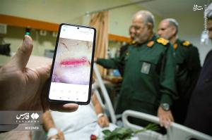 عیادت فرمانده کل سپاه از مجروحان حوادث تروریستی اخیر +عکس