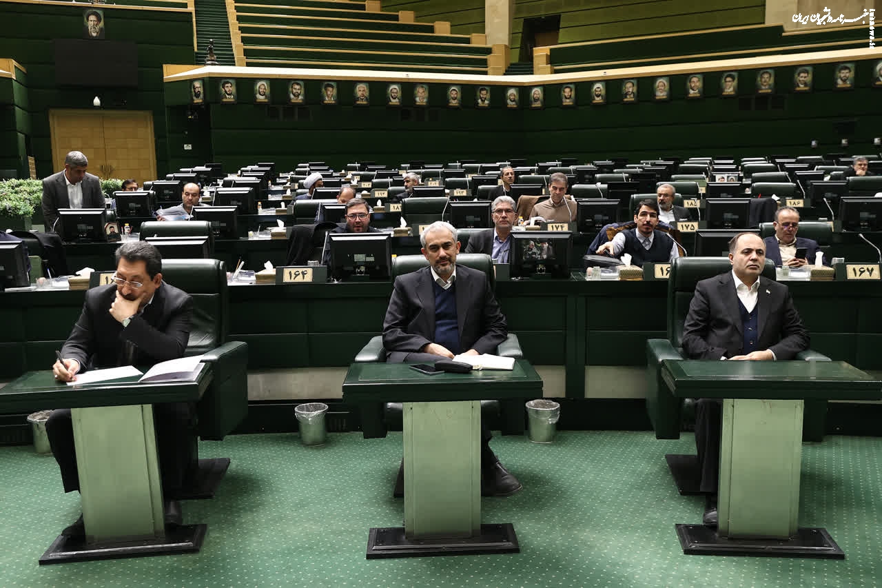  نشست نوبت صبح دوشنبه ۶ بهمن‌ماه کمیسیون تلفیق بودجه ۱۴۰۵ +عکس