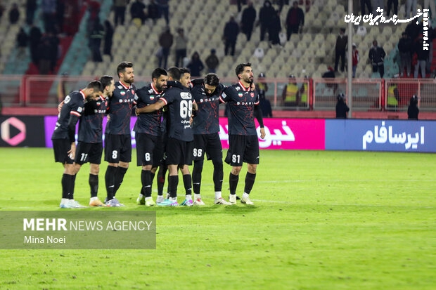 شکست تلخ پرسپولیس مقابل فولاد