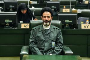 عکس | نمایندگان مجلس لباس سپاه به تن کردند