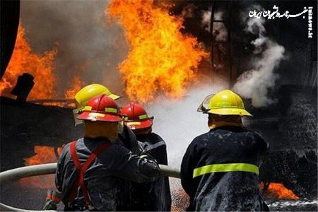 نجات ۳ مصدوم از حادثه آتش سوزی یک آپارتمان مسکونی در مشهد