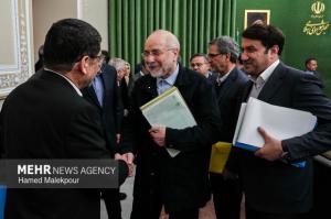 دیدار وزیر علوم و جمعی از رؤسای دانشگاه‌های سراسر کشور با رئیس مجلس