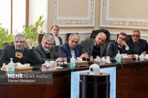 دیدار وزیر علوم و جمعی از رؤسای دانشگاه‌های سراسر کشور با رئیس مجلس