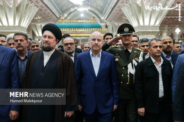 نمایندگان مجلس با آرمان‌های امام خمینی(ره) تجدید میثاق کردند