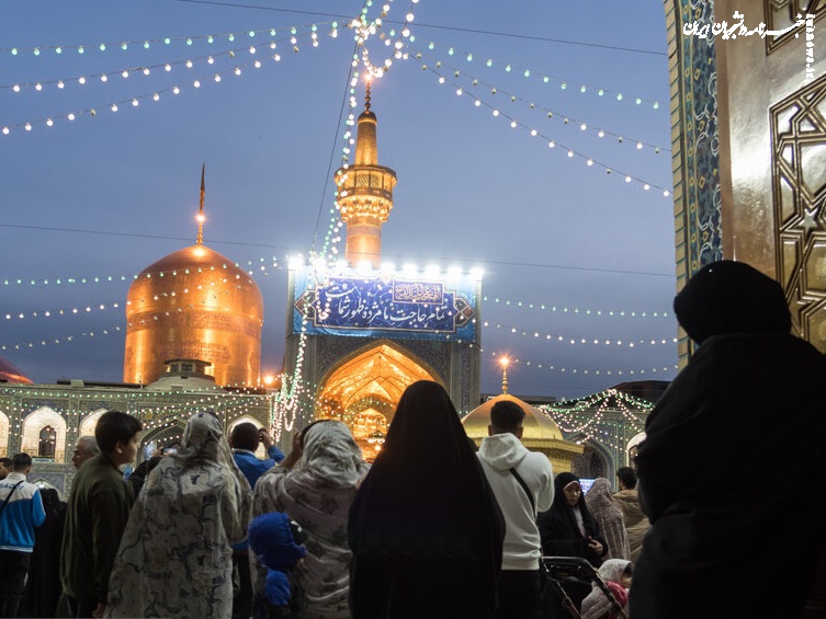شب نیمه شعبان در حرم مطهر امام رضا (ع) +عکس