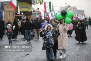 پیاده‌روی منتظران ظهور به سمت مسجد جمکران +عکس