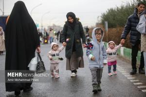 پیاده‌روی منتظران ظهور به سمت مسجد جمکران +عکس