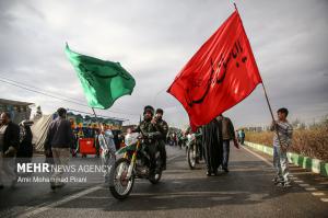 پیاده‌روی منتظران ظهور به سمت مسجد جمکران +عکس