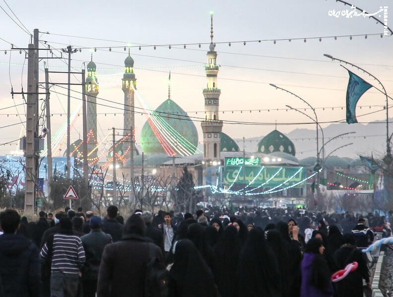 پیاده‌روی منتظران ظهور به سمت مسجد جمکران +عکس
