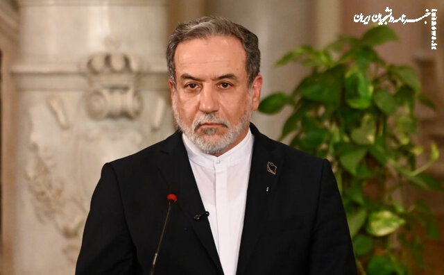  عراقچی: صدر اعظم آلمان برای بازگشت به همان مذاکرات التماس می‌کند