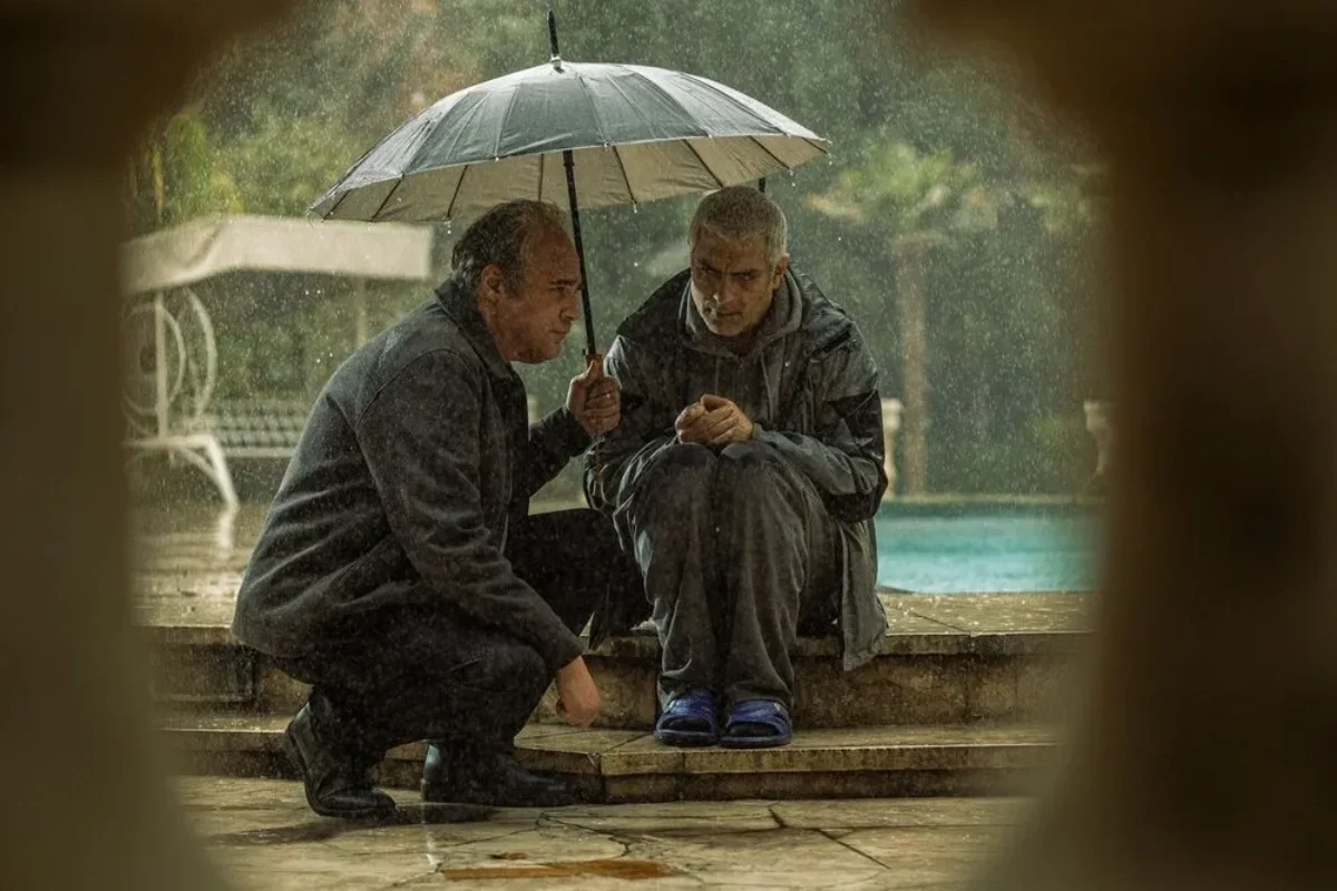 پروانه‌ای که پیش از پرواز، از نفس افتاد