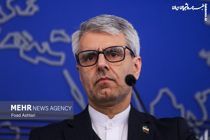 بقایی قهرمانی تیم ملی کشتی فرنگی را تبریک گفت