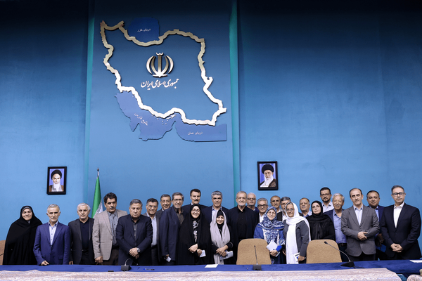 مسئولیت‌گریزی با چاشنی عبور از نظام