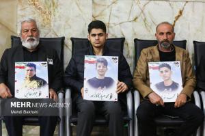 چهلم شهدای فتنه آمریکایی صهیونی در حرم بانوی کرامت +عکس