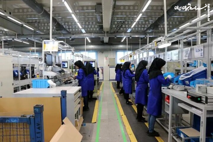 شیفت دوم بی‌حقوق؛ تاملی در باب زندگی زنان شاغل