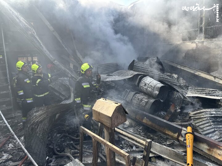 تصاویری از سقوط بالگرد ارتش در میدان میوه و تره بار درچه