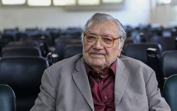 فیلم |  پرفسور گلشنی: برخی از عوامل غرب، وزیر و رئیس دانشگاه می‌شوند!