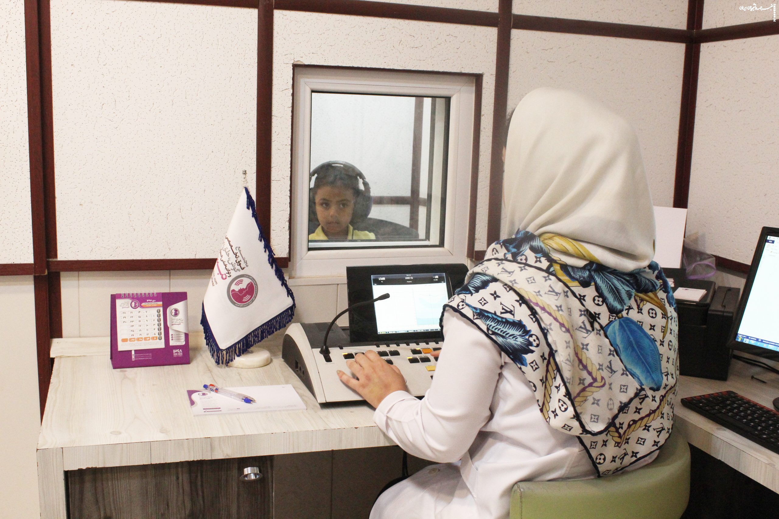 شنوایی‌سنجی در اهواز؛ چرا بررسی به‌موقع شنوایی برای همه سنین ضروری است؟