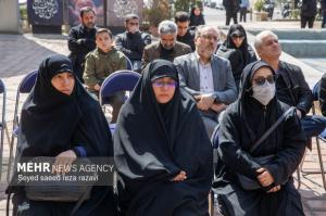 تجمع هنرمندان در وداع با رهبر شهید انقلاب