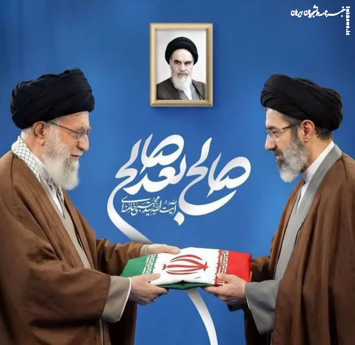 تا آخرین قطره خون مطیع فرمانده کل قوا هستیم