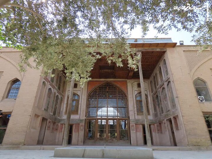 مجموعه‌های تاریخی دانشگاه هنر اصفهان هدف حمله دشمن قرار گرفت