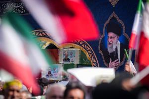 تشییع شهیدان لاریجانی، سلیمانی و شهدای ناو دنا +عکس